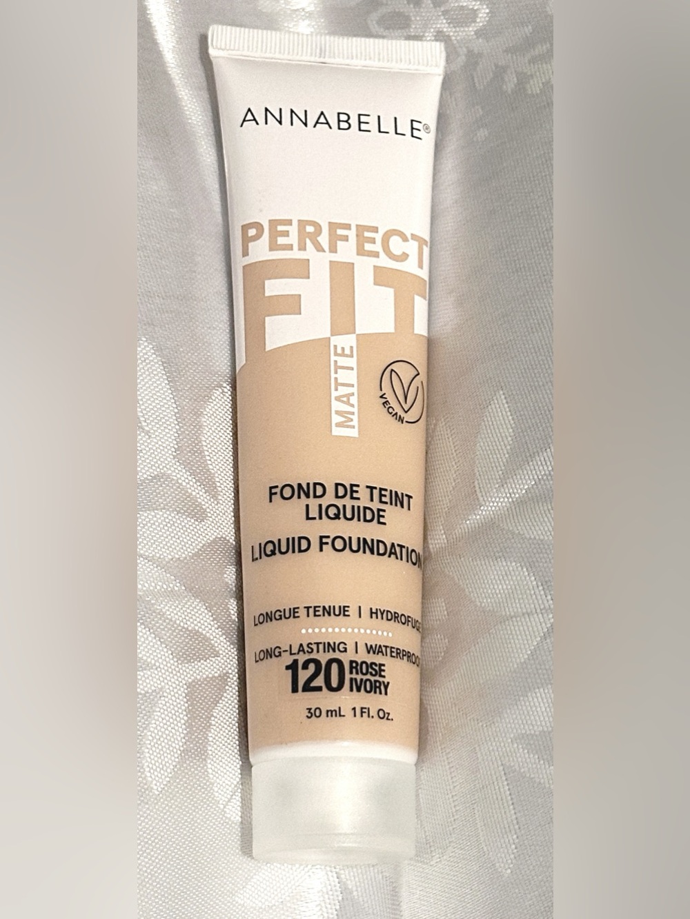 🆕 Annabelle Perfect Fit Matte Liquid Foundation - Rose Ivory (120)